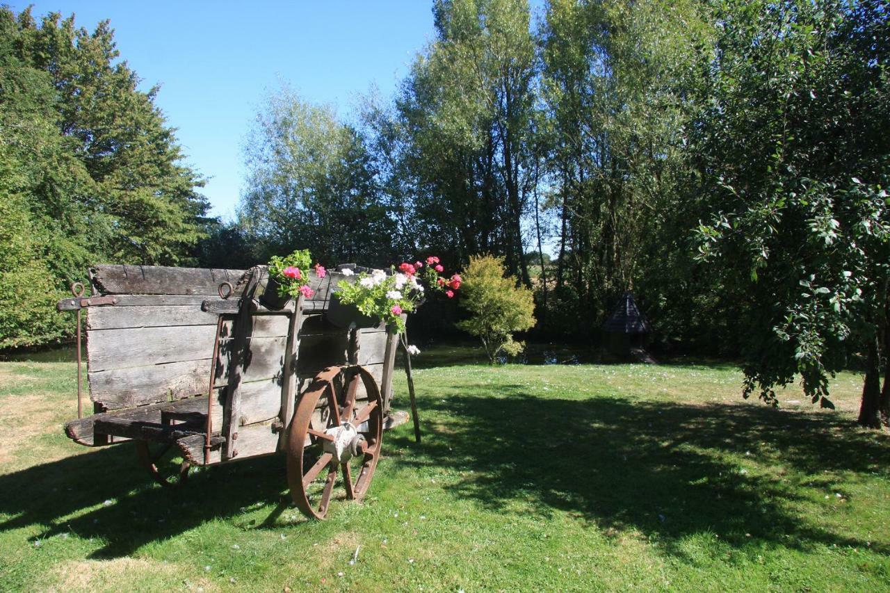Les Bouts De Ralle Chambre D'Hotes Sainte-Osmane Exteriér fotografie